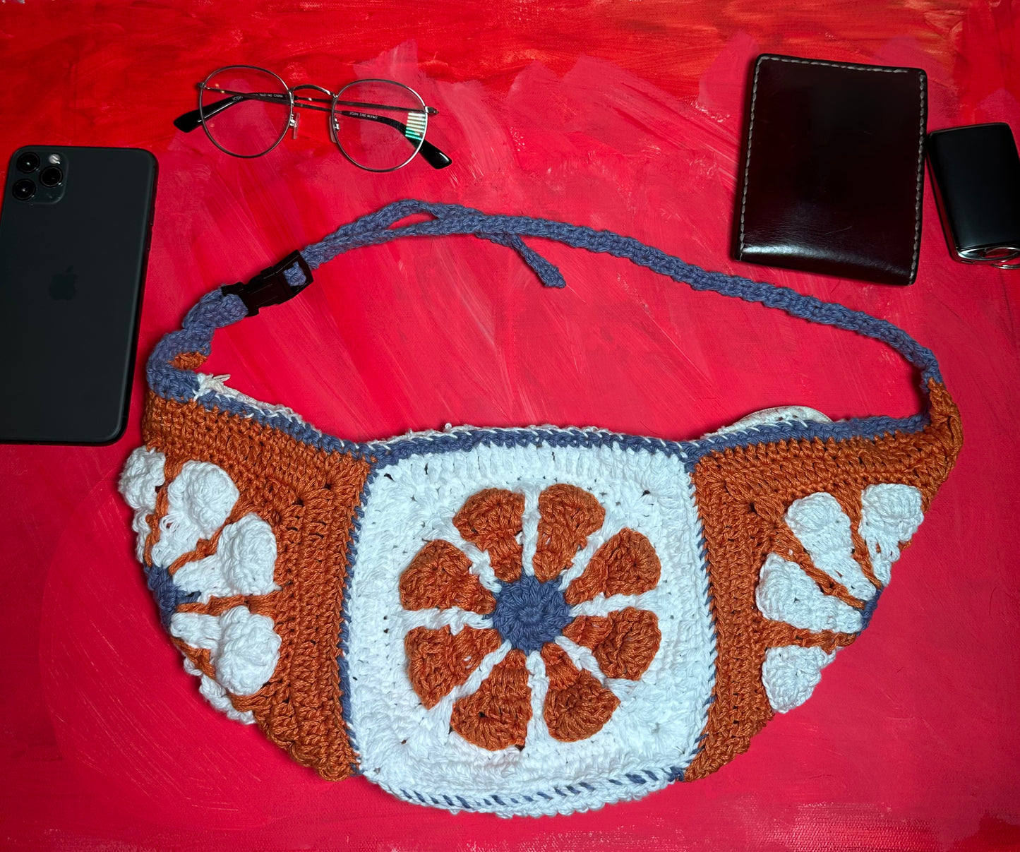 Large Daisy Cross-Body Bag