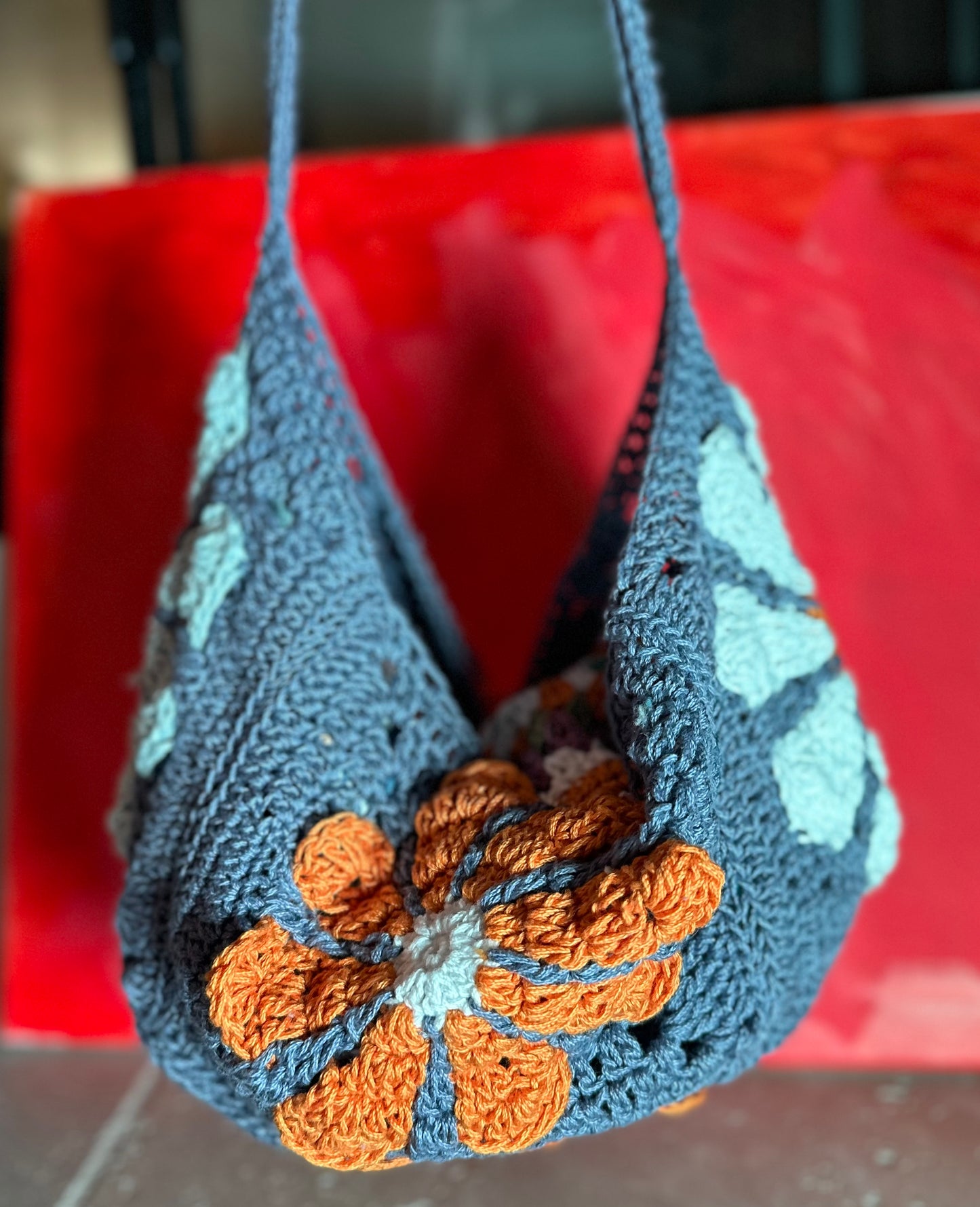Large Daisy Crescent Bag