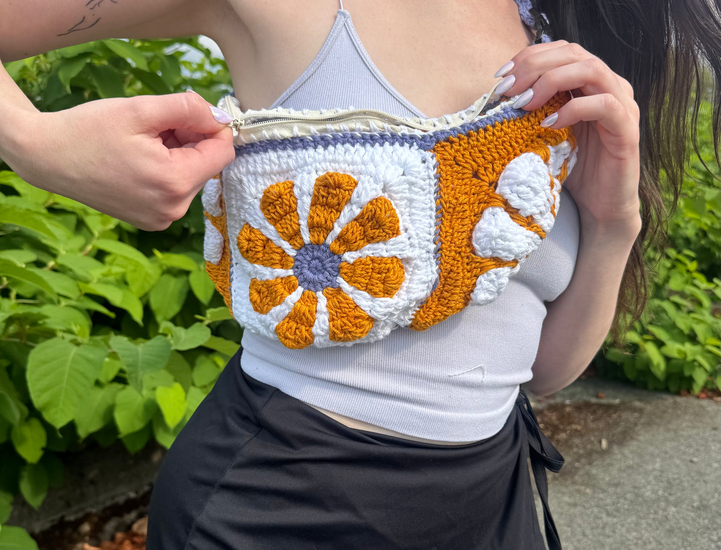 Large Daisy Cross-Body Bag